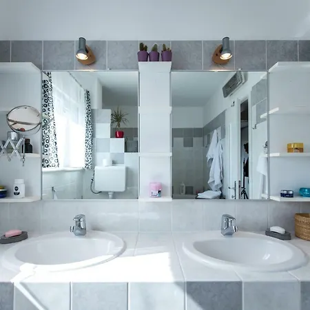 別荘 The Architects *